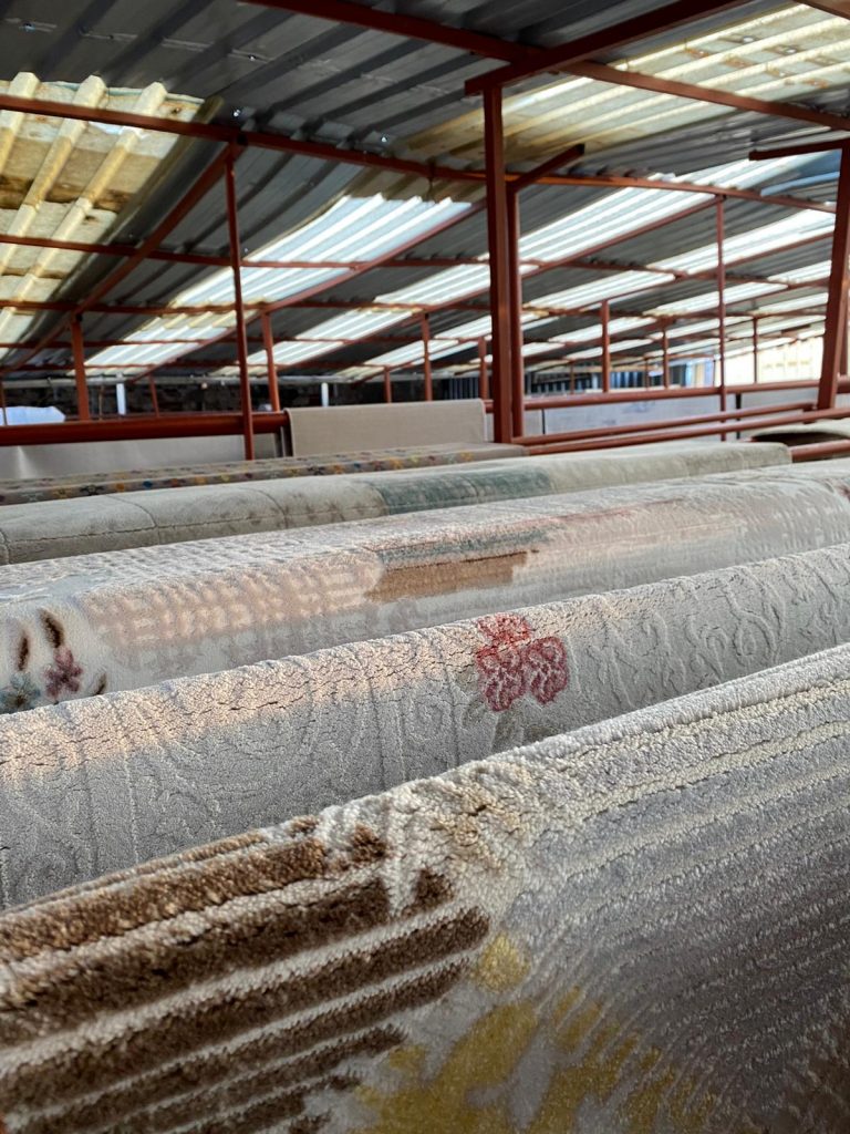 Yenikent Halı Yıkama'da Derinlemesine Temizlik ve yorgan yıkama